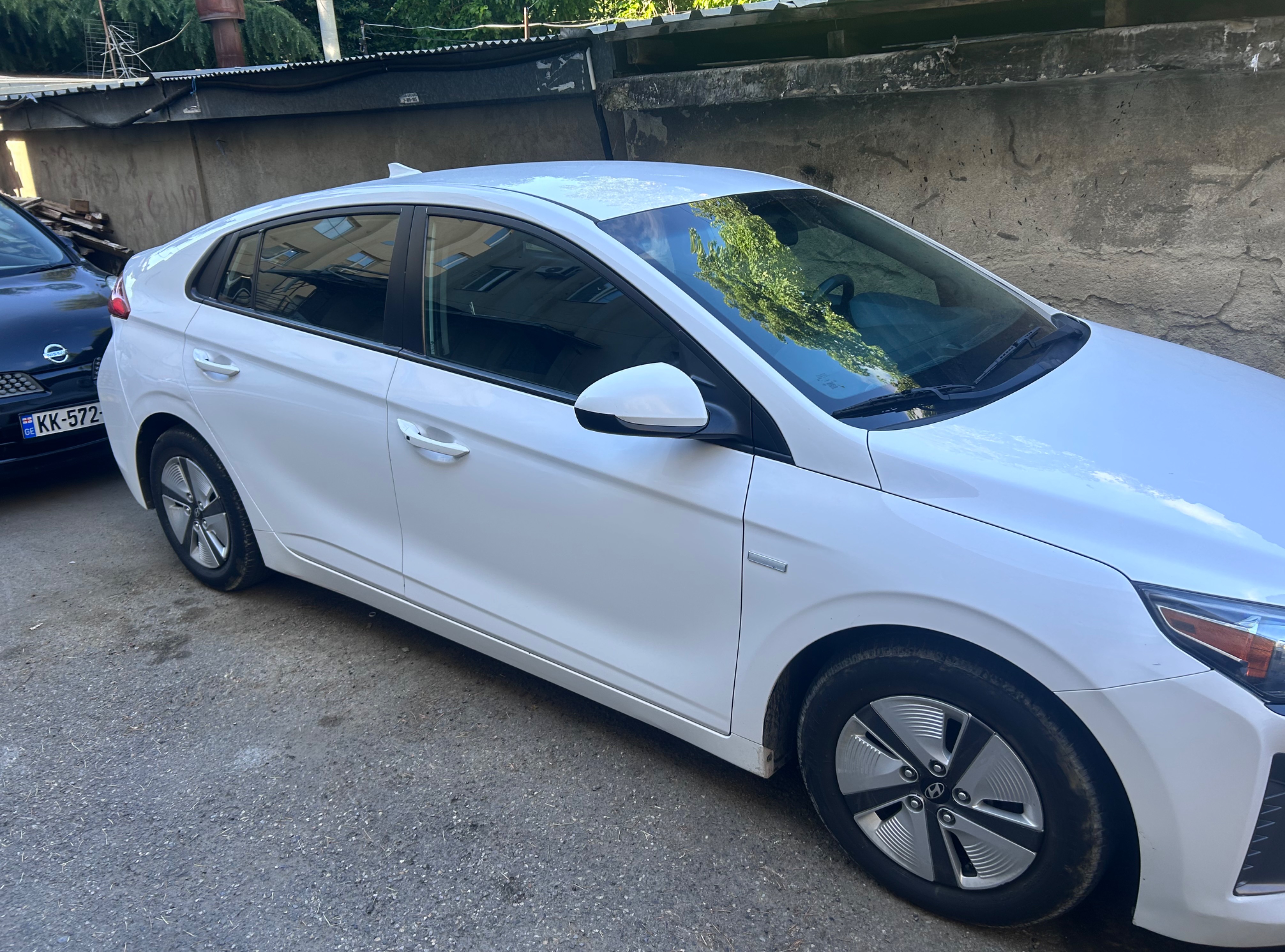 ioniq
