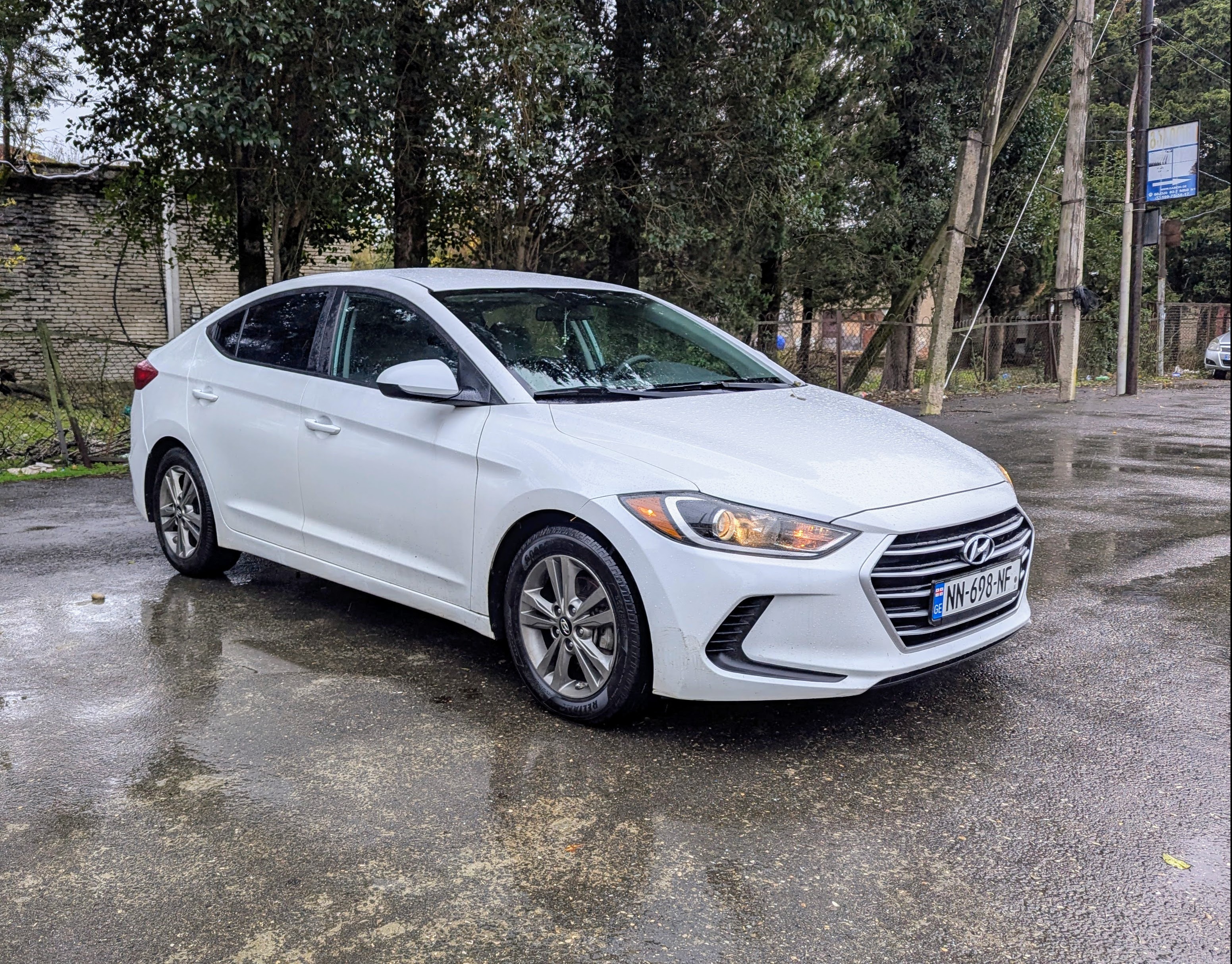 Elantra 